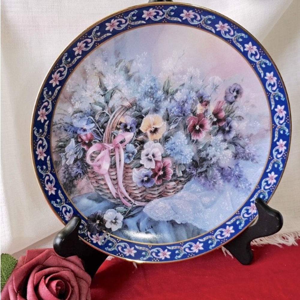 Lena Liu’s Basket Bouquets Pansies Plate